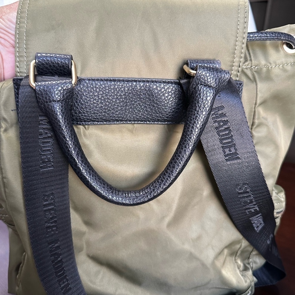 Steve Madden NWOT Nylon Army Green Backpack - Picture 2 of 10
